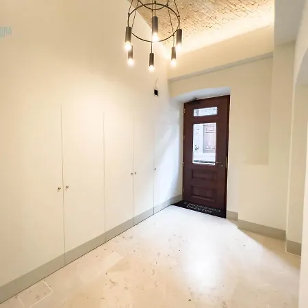 Corridoni 4c Tirabora Short Rent Lägenhet Trieste
