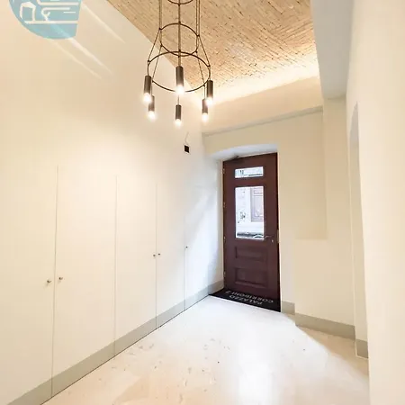 Corridoni 4c Tirabora Short Rent Lägenhet